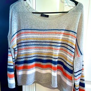 cropped sweater, small, grey, comfy!